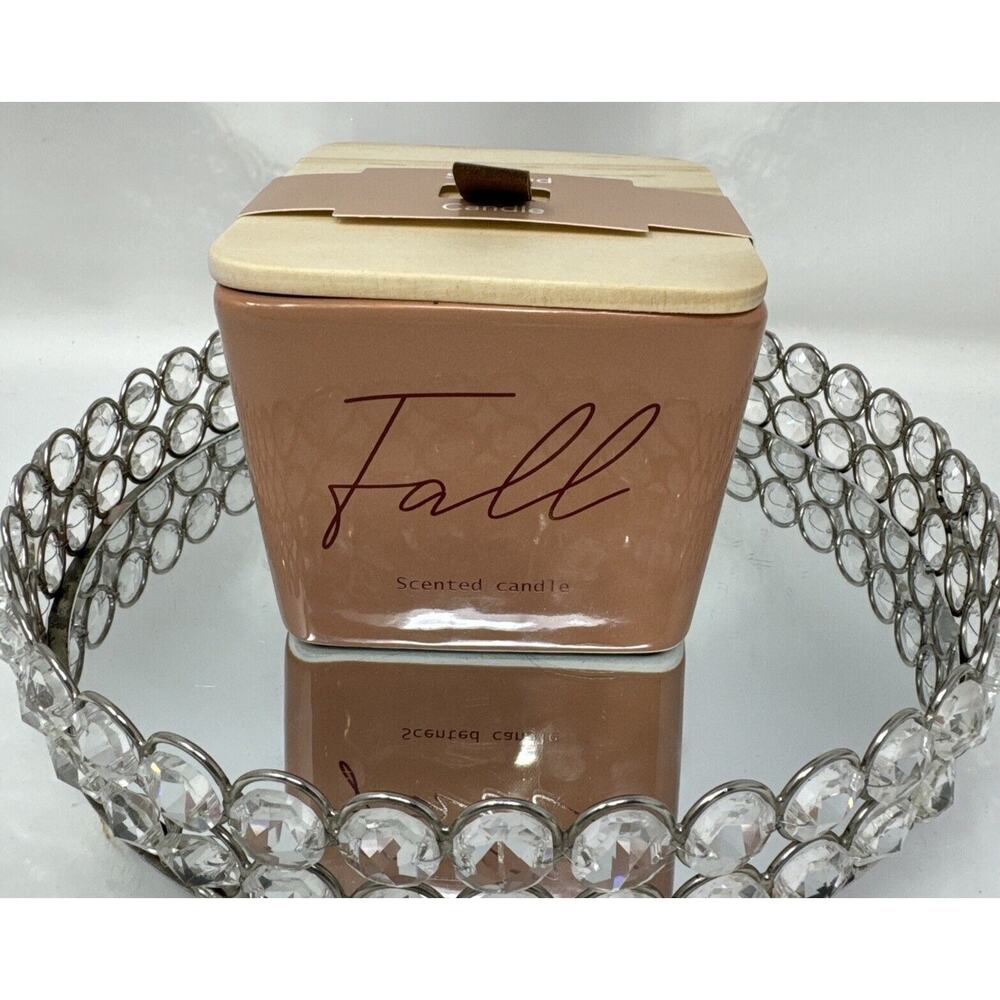 Huntington Home Fall Soy Scented Candle Amber, Leathery Guaiacwood & Sandalwood